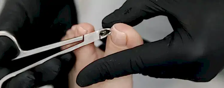 Подологические услуги, маникюр, педикюр